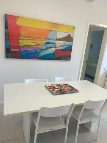 Lindo Apto No Barrabela, Todo Equipado, Com Arcondicionados Split Novos No Quarto E Na Sala, Limpissimo, Cheiroso, Novinho, Condominio Em Frente A Praia, Com Piscina Aquecida, Sauna, Quadra, Academia, Lavanderia, Salao De Beleza, Restaurantes, Mercad 里约热内卢 外观 照片