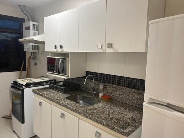 Lindo Apto No Barrabela, Todo Equipado, Com Arcondicionados Split Novos No Quarto E Na Sala, Limpissimo, Cheiroso, Novinho, Condominio Em Frente A Praia, Com Piscina Aquecida, Sauna, Quadra, Academia, Lavanderia, Salao De Beleza, Restaurantes, Mercad 里约热内卢 外观 照片